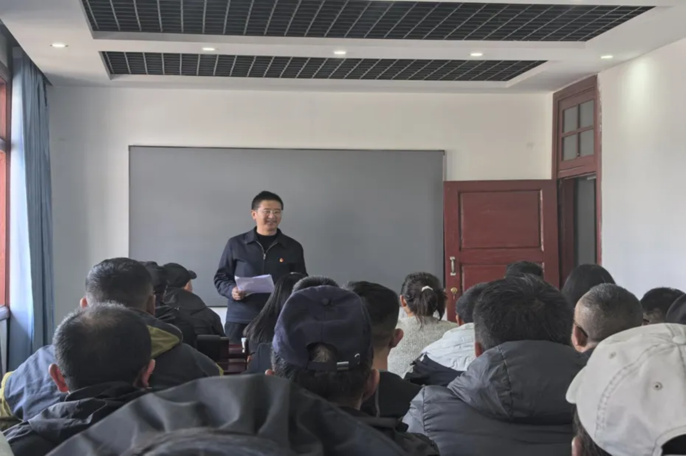 香职新闻｜追忆红色记忆 传承革命精神—校党委组织开展沉浸式学习教育实践活动(图5)